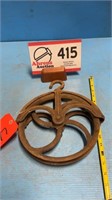 8 inch cast-iron, well pulley