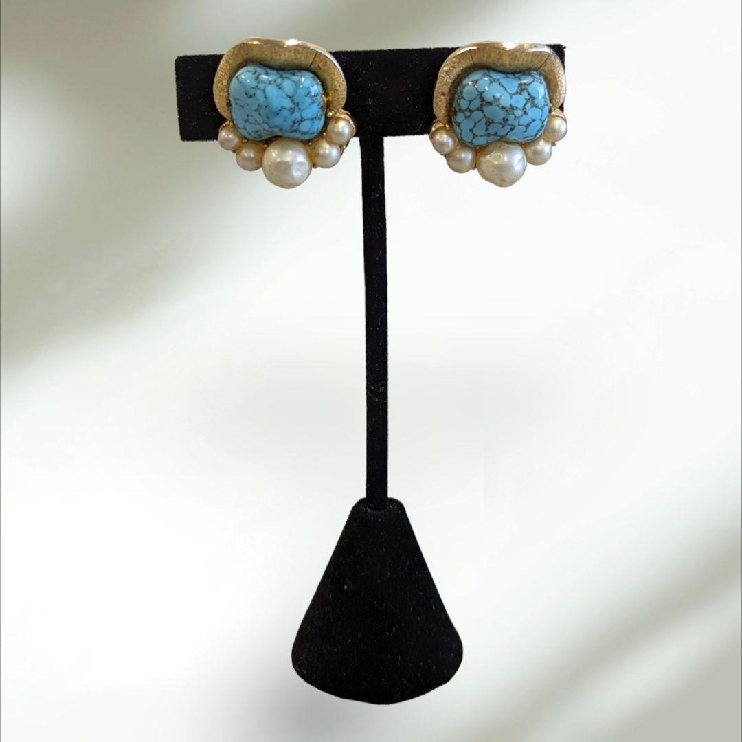 Trifari Turquoise & Pearl Clip-on earrings