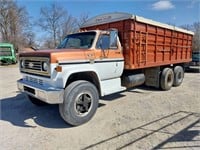 TITLED 1977 Chevy C65 Gas Grain Truck