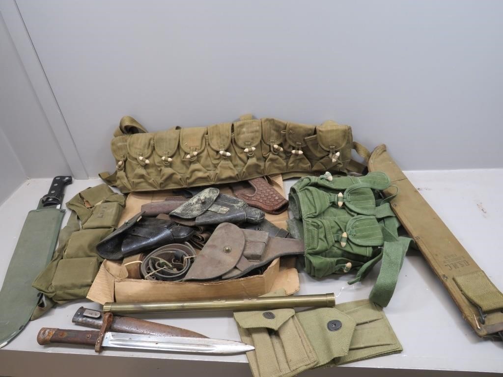 Lot of Militaria – Chinese SKS chest rig, US