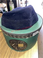 Vintage hat box with vtg ladies Frankie Mae hat