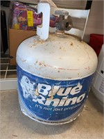 FULL PROPANE TANK