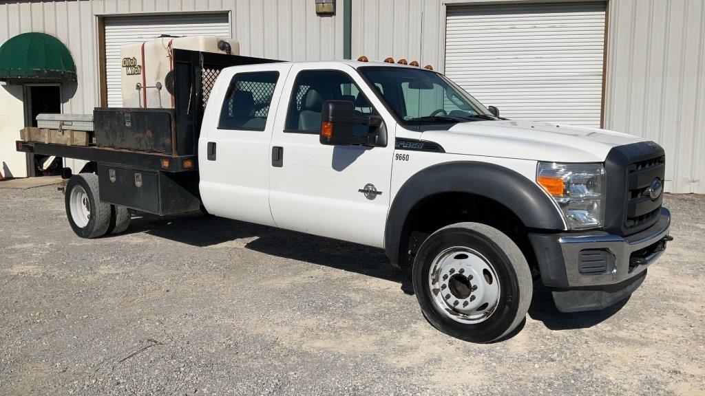 2016 Ford F-450 SD Flatbed Truck 4X2