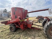 IH 1250 feed mix mill, pto, scales, @ DeWitt