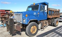 '99 IH 2554 SA dump truck, DT 466, title, 7 spd