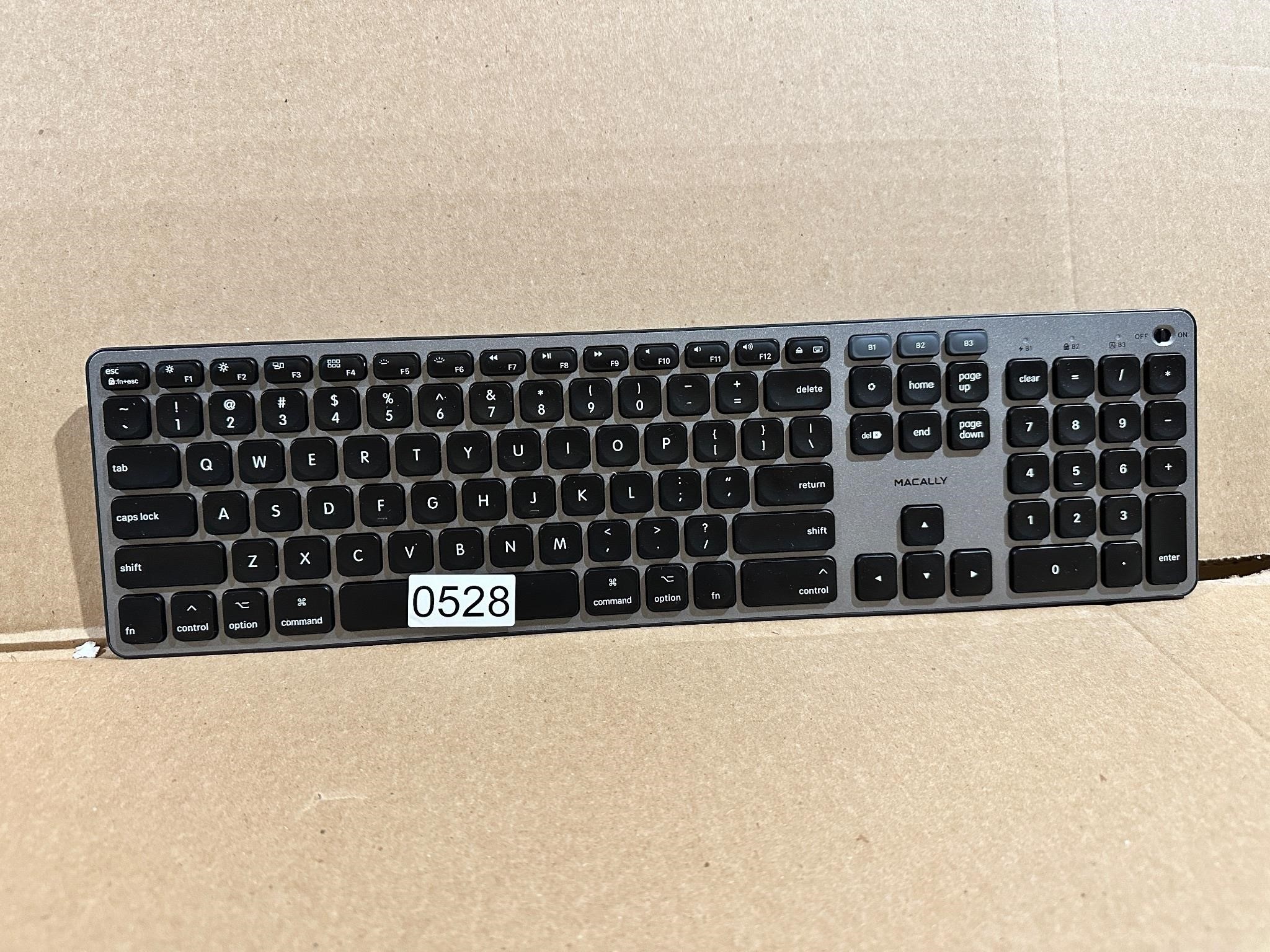 Macally bluetooth keyboard for Mac used