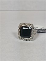 14K White Gold Emerald Beryl and Diamond Ring