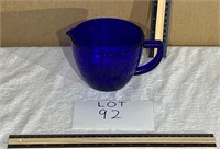 Kobalt blue measuring cup