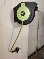 Air hose holder