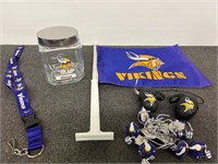 Minnesota Viking Lot - Flag, Lanyard, Jar, Hooks