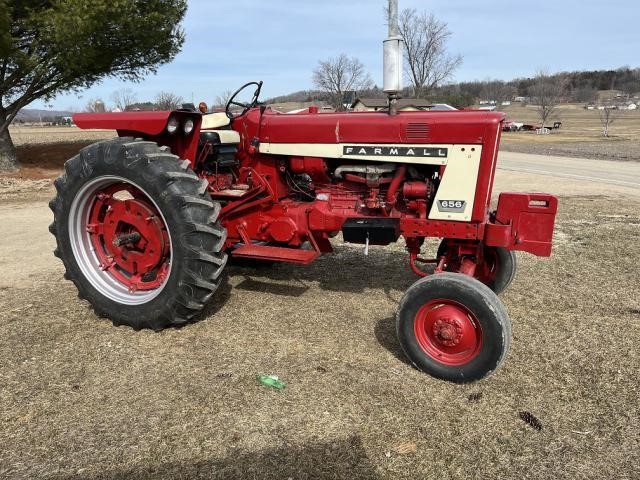 IH 656 Gas Tractor w/Wide Front, 3Pt. & (3) Suitca