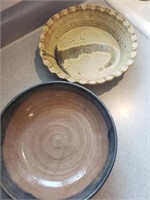 2PCS SIGNED POTTERY PIE PLATE AND BOWL
