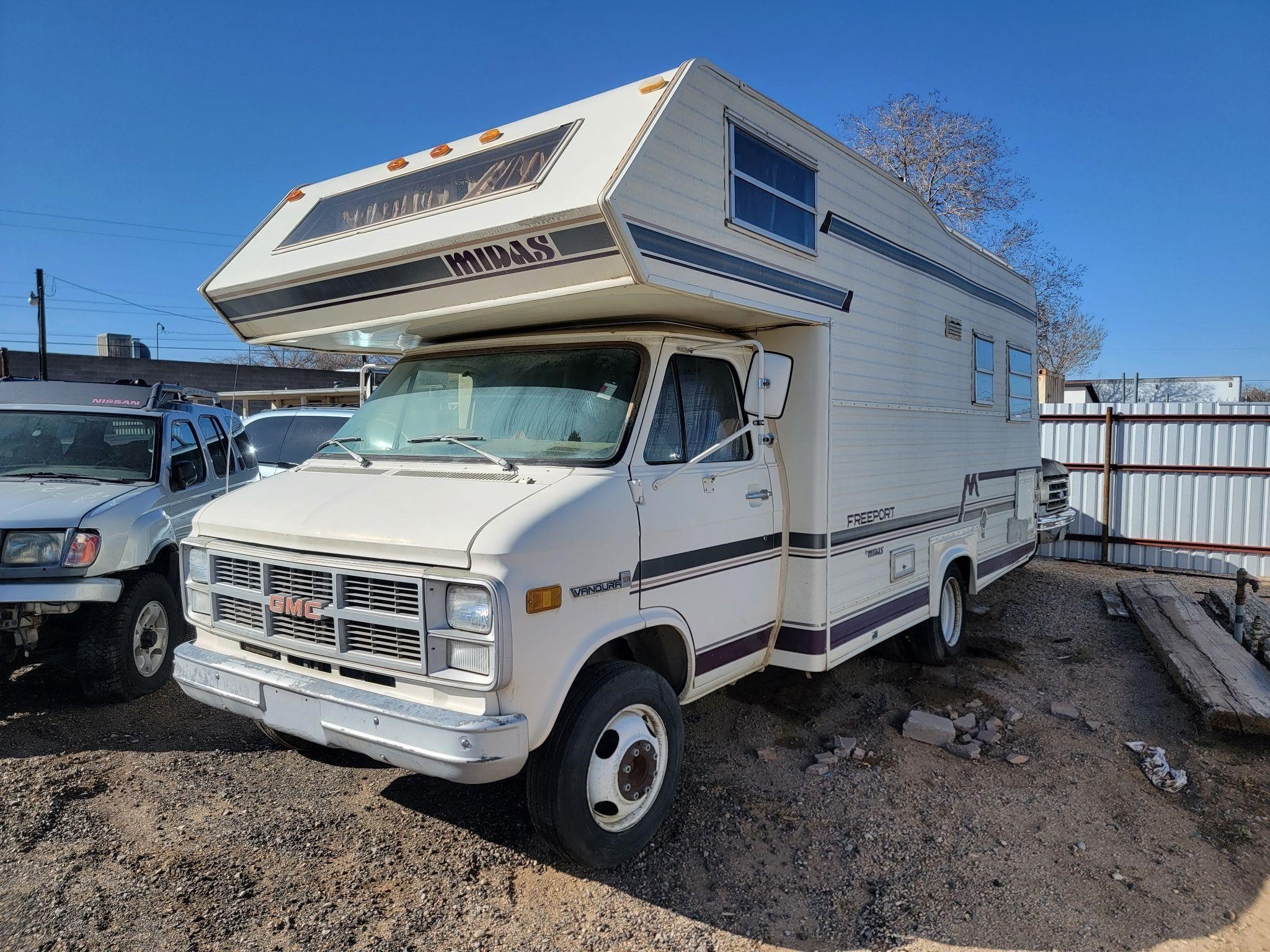 1983 GMC Vandura 3500 Midas 21' Motorhome-Onan Gen