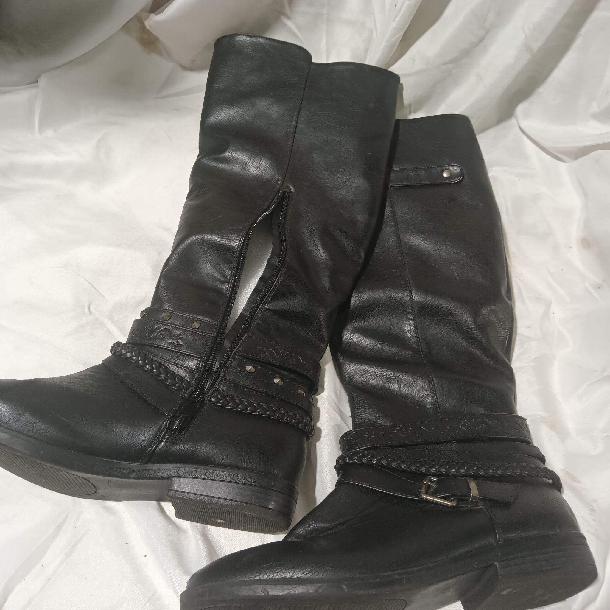 Women leather boots black
