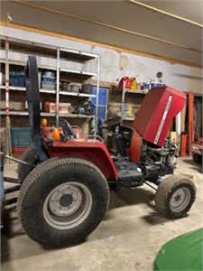 Massey Ferguson Tractor, 1440 model,