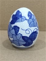 Blue & White Chinoiserie Egg w/ Hummingbird