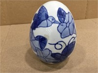Blue & White Chinoiserie Egg w/Hummingbird