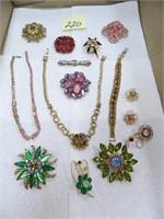 Nice Unsigned Vintage R.S. Brooches, Necklaces &