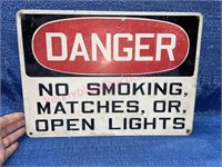 Vtg "Danger" alum sign (10x14)