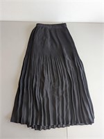Black Flowing Skirt (10)