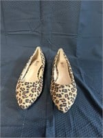 Womans Size 9.5 Leopard Slip Ons