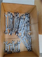 Large lot of METRIC RATCHETING WRENCHES. 
With a