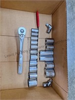 Craftsman 1/2" drive Ratchet with sockets from