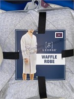 Men's robe and flannel pajamas all new see photos