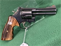 Smith & Wesson Model 586 Revolver, 357
