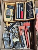 PIPE WRENCHES, PLIARS, SNIPS-KNIFE SET