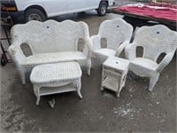5pc White Wicker Patio Furniture Set