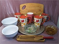 Fall cups, kitchen misc, relish tray