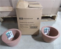2-Pack of 7.9" clay Vaso planters new in box.