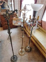 2 Floor Lamps & Standing Décor Piece