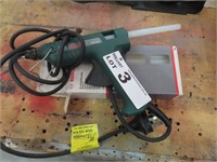 Bosch Glue Gun PKP18E & Spare Glue