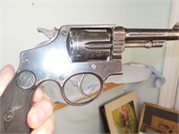 Spanish mod. 1924  .32.-20 revolver (S&W made).