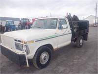 1977 Ford F150 4WD Flatbed Pickup