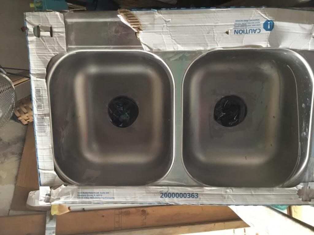 STAINLESS STEEL SINK NEW NEVER INSTALLED