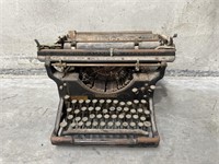 Vintage UNDERWOOD STANDARD Typewriter - 440 x 255