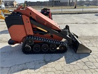 2014 Ditch Witch SK 750 Mini Skidsteer