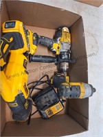 Dewalt 20v. Hammer drull, reciprocating saw and