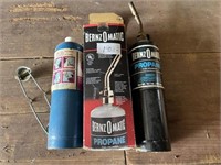 BERNZ-O-MATIC PROPANE TORCH & EXTRA BOTTLE