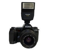 Sigma SD 14 with flash and orginal box