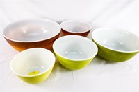 (5) Pyrex Nesting Bowls (Some Brown and Some