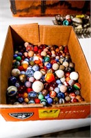 Flat of Assorted Glass Marbles, Bennington and Pea
