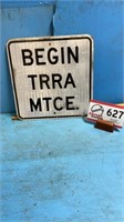 RAILROAD SIGN- REFLECTIVE -18 X 18 -BEGIN TRRA