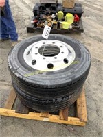 e2 2 alcoa wheels with 245/70r19.5