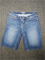 Stylus jeans size 28/6 Bermuda shorts