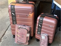 4 piece trackers club luggage set