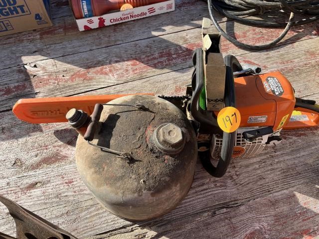 Stihl MS250 Chain Saw w/Gas Can (Runs)